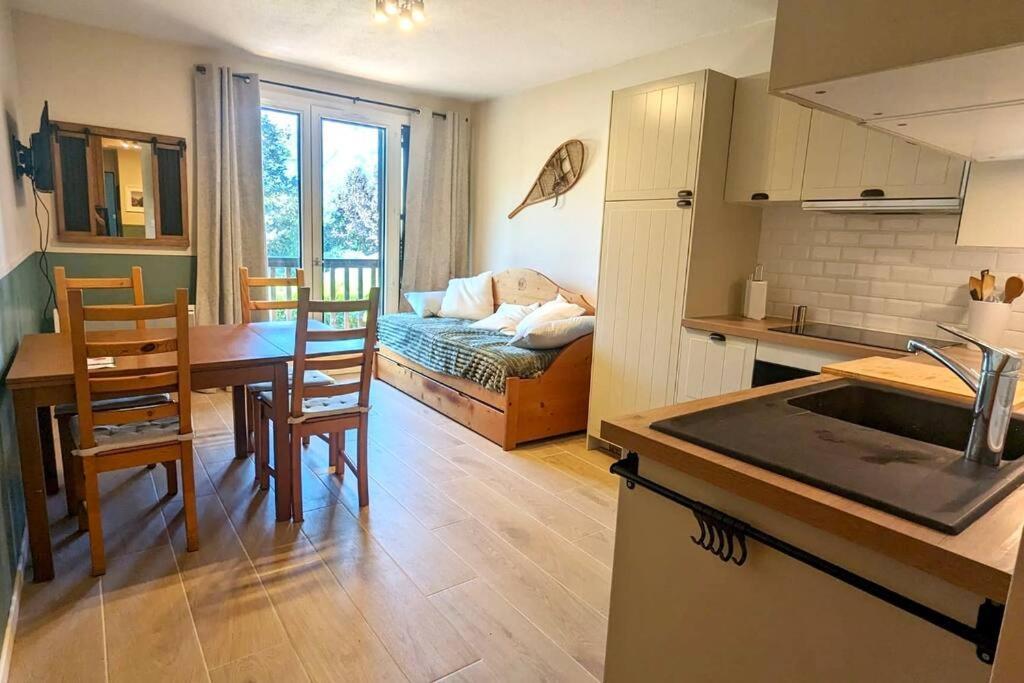 Cozy Appartement Avec Vue Sur Montagne Bourisp Buitenkant foto
